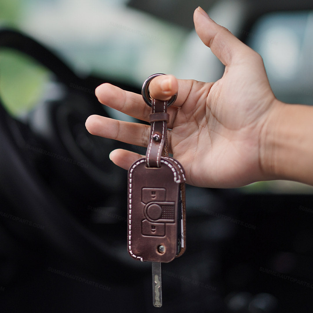 Leather Keychain & AirTag Cover for INEOS Grenadier
