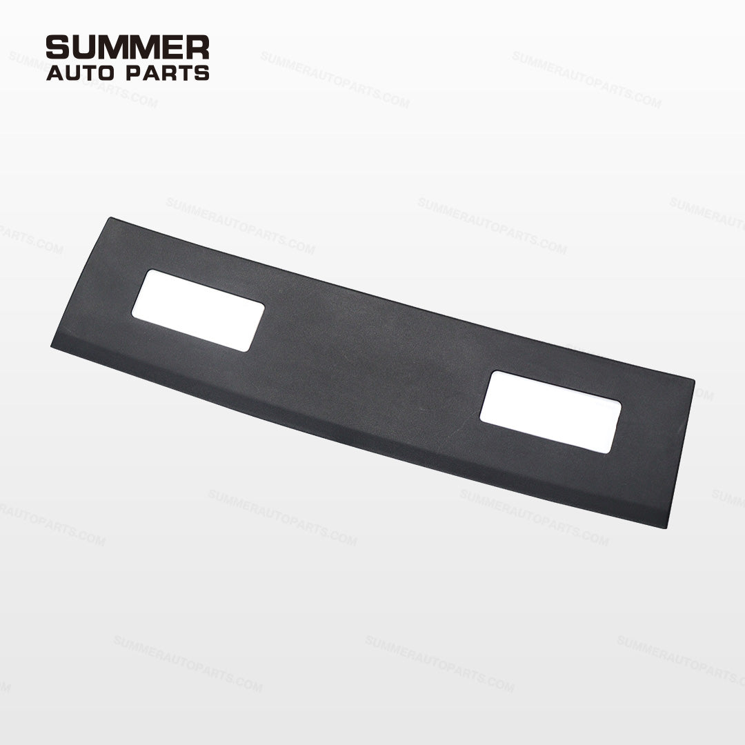 Front panel view of rear loadspace LED roof light for Land Rover Defender L663