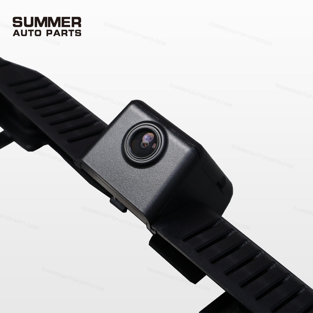 Close-up of integrated dash cam camera lens for Land Rover Defender L663